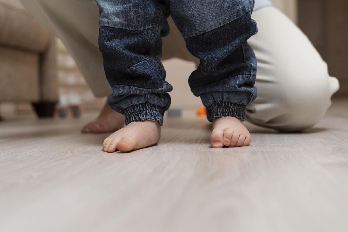 How to Choose the Best Shoes for Babies Learning to Walk?