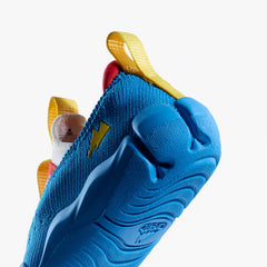 Macro close-up of the heel and outsole of an Aretto shoe, detailing the patented, flexible Y-shaped Supergrooves sole technology. (Sizes S1 & S2)